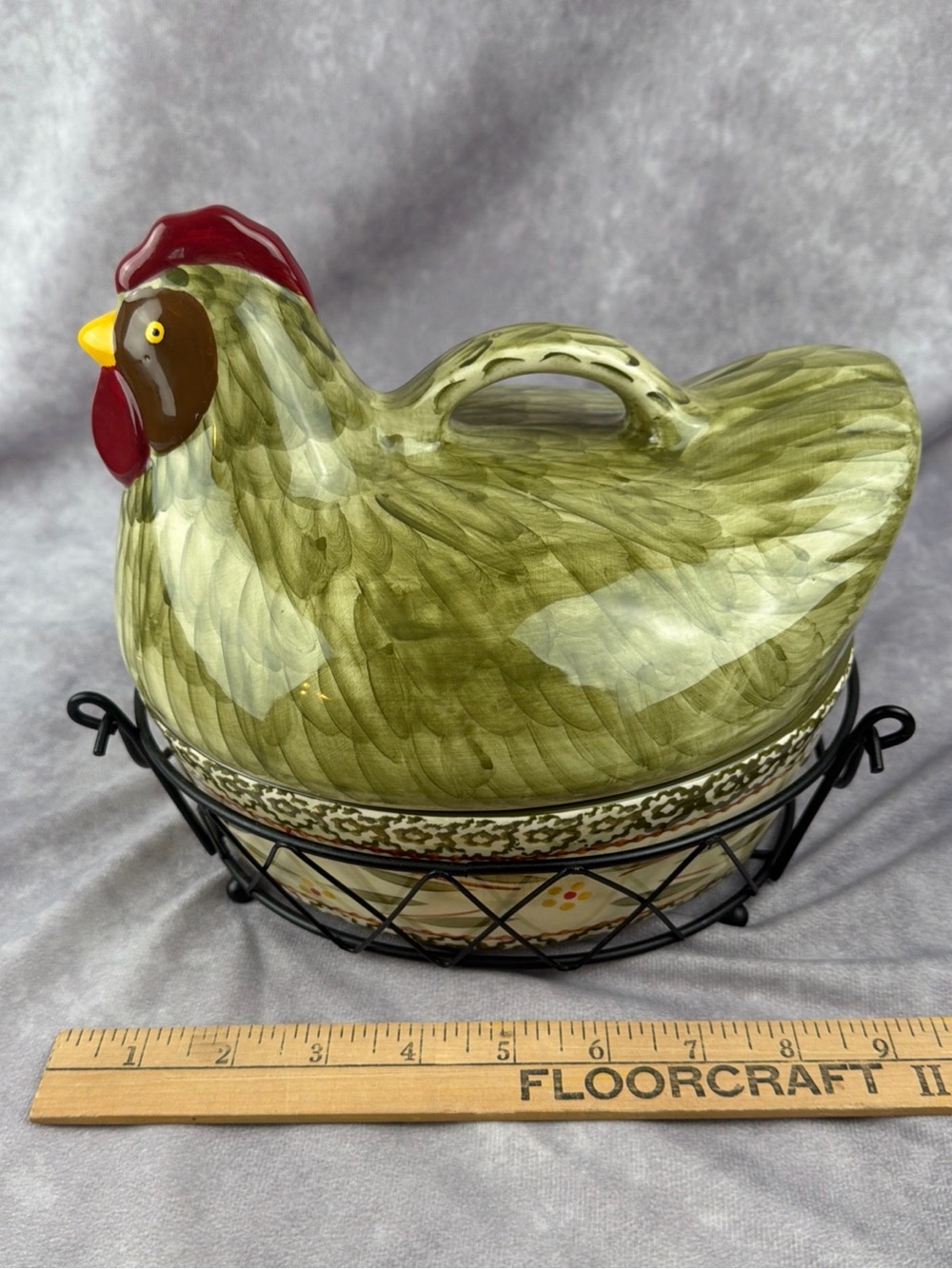 Temp-Tations By Tara Covered Hen Casserole Dish Old World Green 1.5 Qt W/Basket - Picture 4 of 17